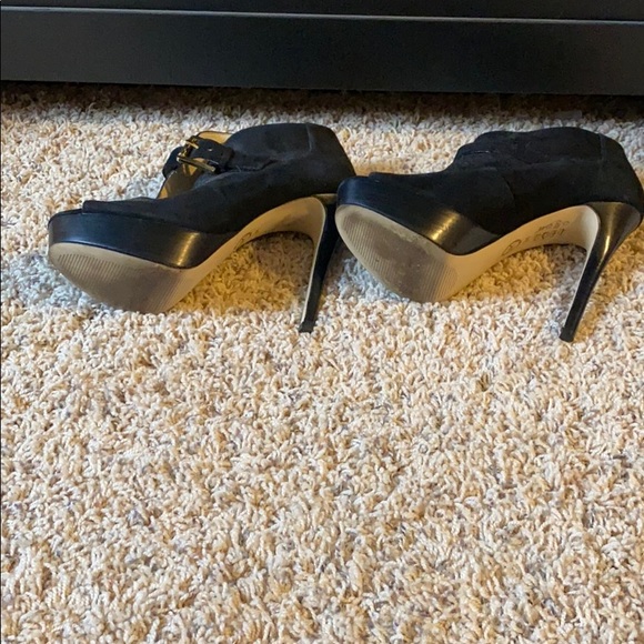 Michael Kors Bootie - Picture 4 of 7